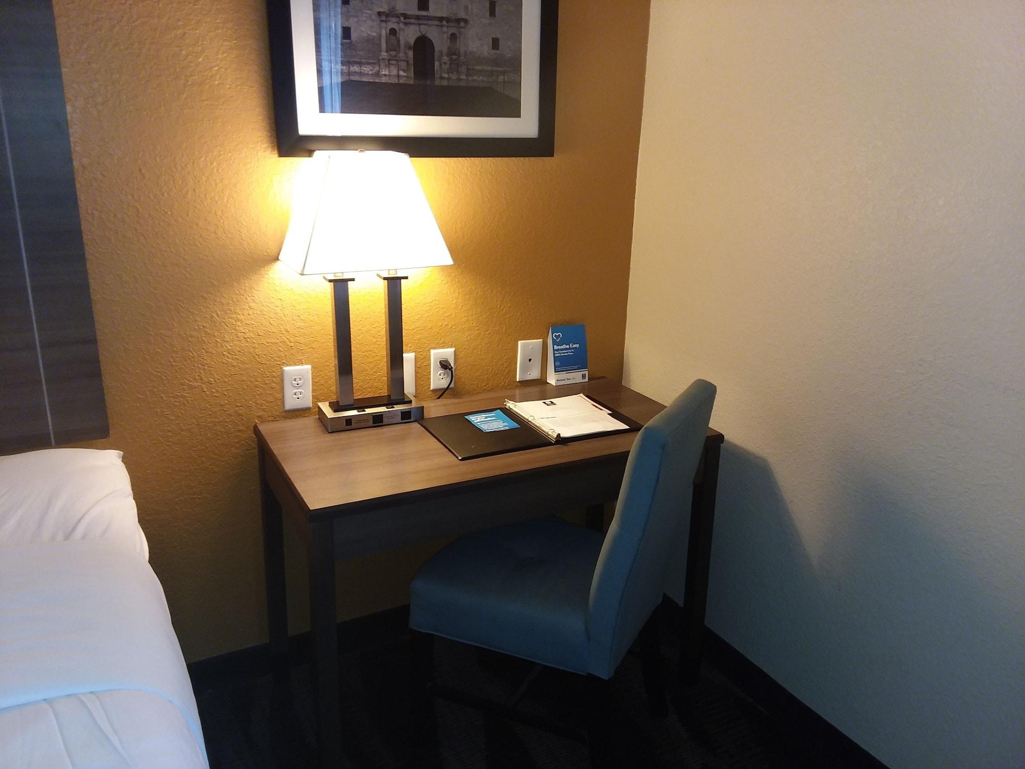 Comfort Inn Near Frost Bank Center San Antonio Extérieur photo
