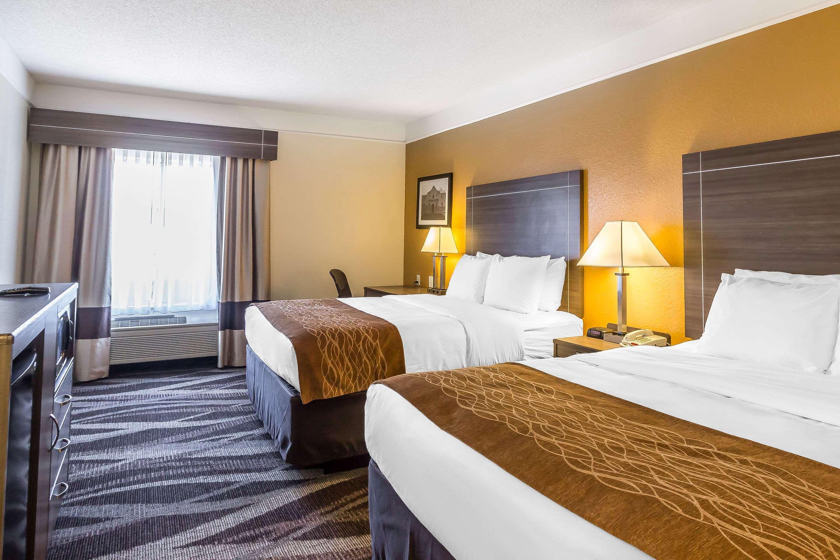 Comfort Inn Near Frost Bank Center San Antonio Extérieur photo