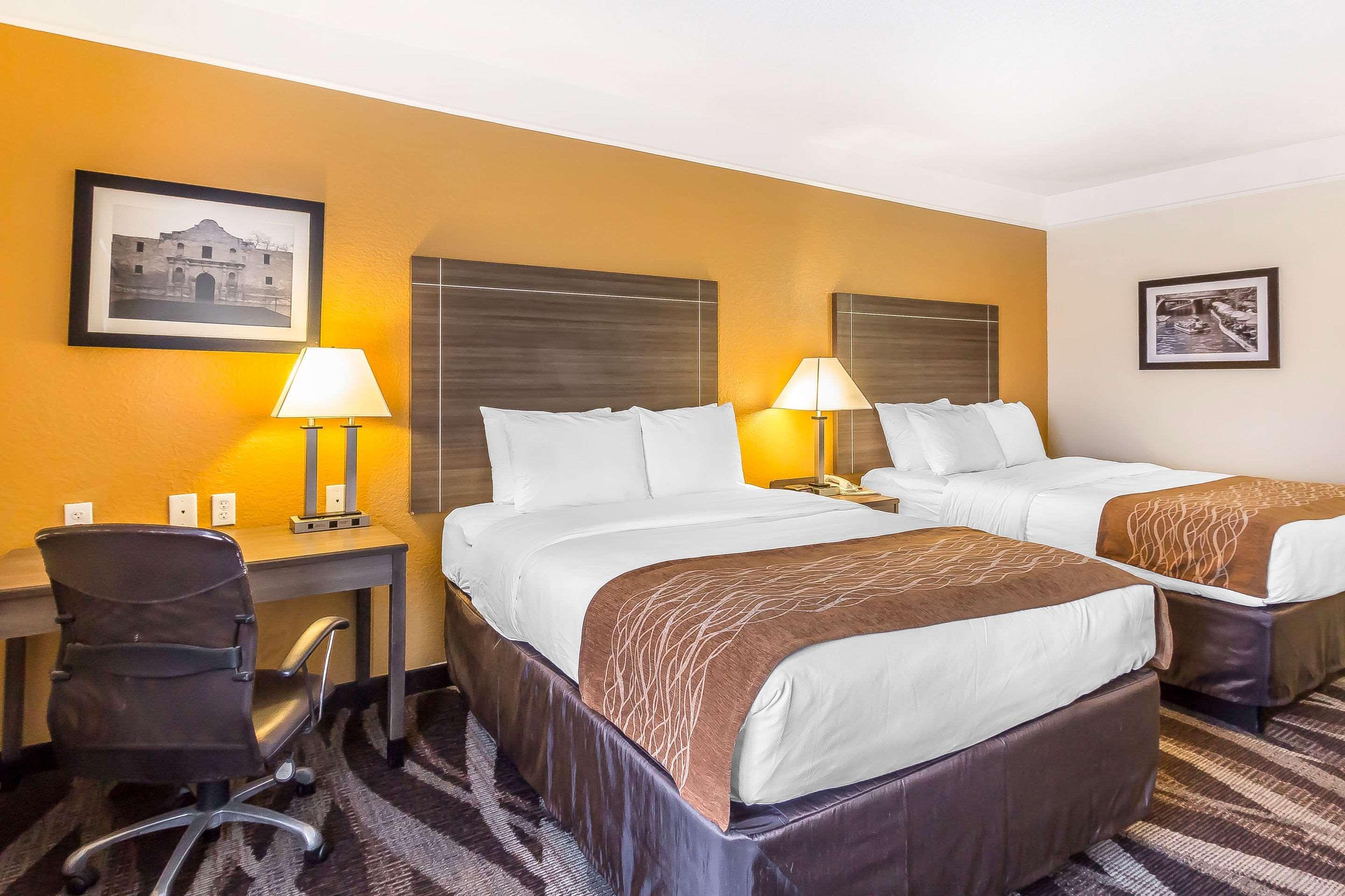Comfort Inn Near Frost Bank Center San Antonio Extérieur photo